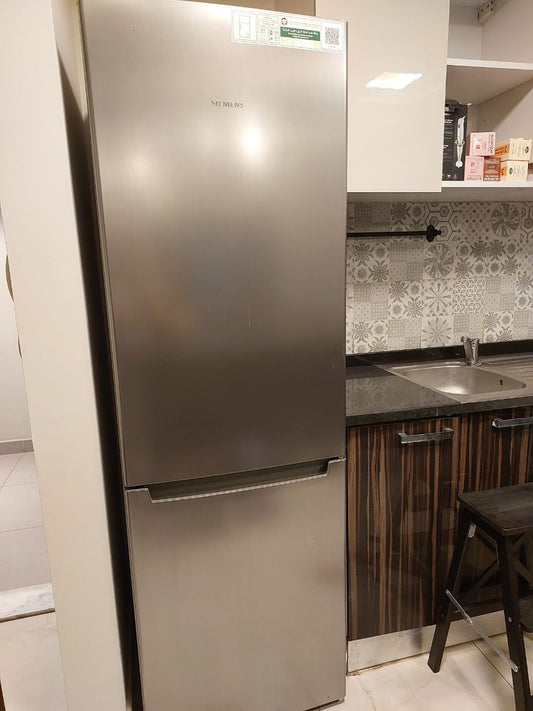 Siemens Bottom Freezer Refrigerator – Brushed Stainless Steel Finish, 360L